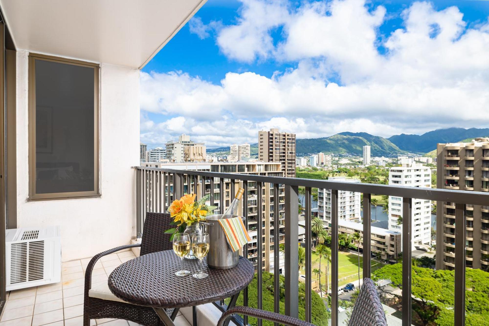 Mountain View Getaway, Free Parking And Beach Steps Away Honolulu Exterior foto